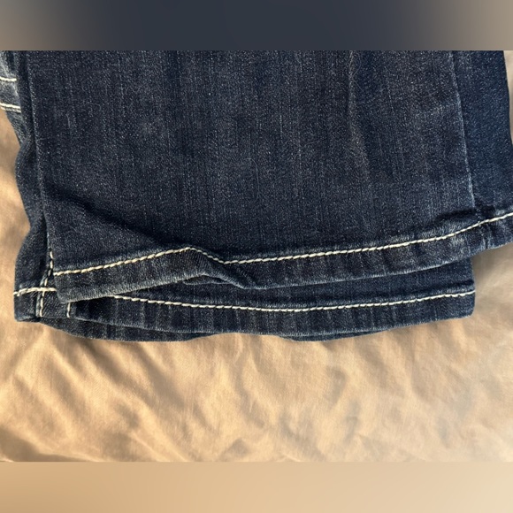 Ariat R.E.A.L. Mid Rise Arrow Fit Jocelyn Boot Cut Jean, size 27S - Picture 6 of 8